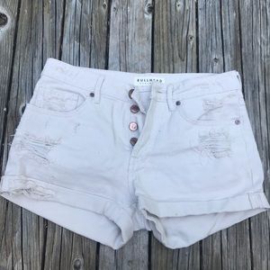 Bullhead Cream Ripped Shorts